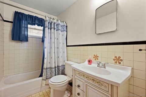 Tiny photo for 5 Assumption Street, New Haven, CT 06513 (MLS # 24141906)