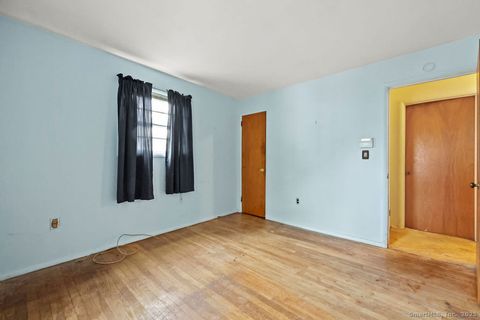 Tiny photo for 5 Assumption Street, New Haven, CT 06513 (MLS # 24141906)