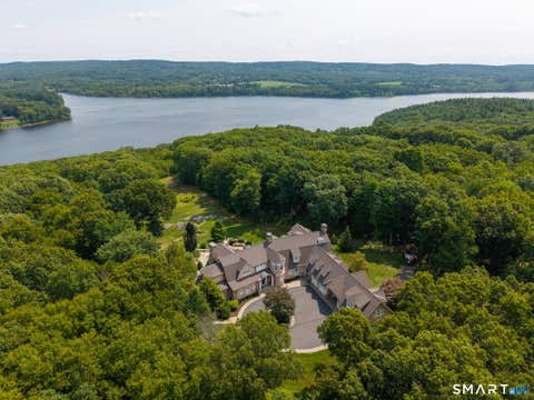 Homes For Sale - 5 Viewpoint Lane<br/> Ellington, CT 06029