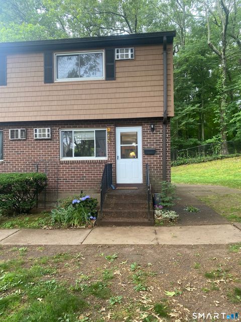 Photo of 304 Green Road #A, Manchester, CT 06042 (MLS # 24185201)