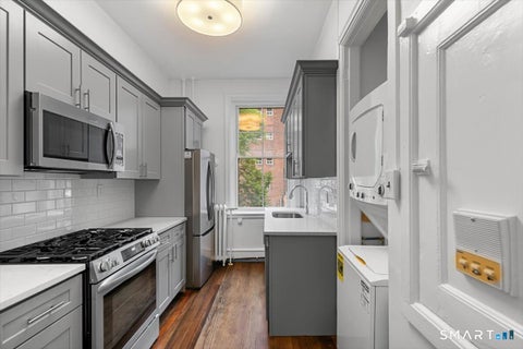 Tiny photo for 284 Orange Street #303, New Haven, CT 06510 (MLS # 24212502)