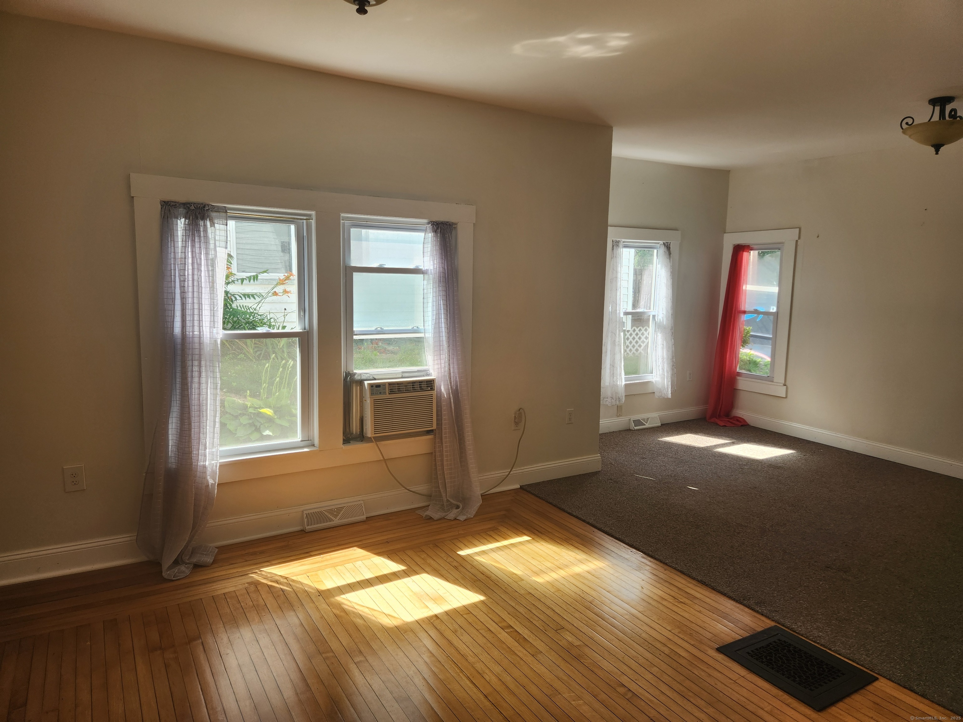 Norwich, Connecticut 06360, United States, 4 Bedrooms Bedrooms, ,3 BathroomsBathrooms,Residential,Active,174167