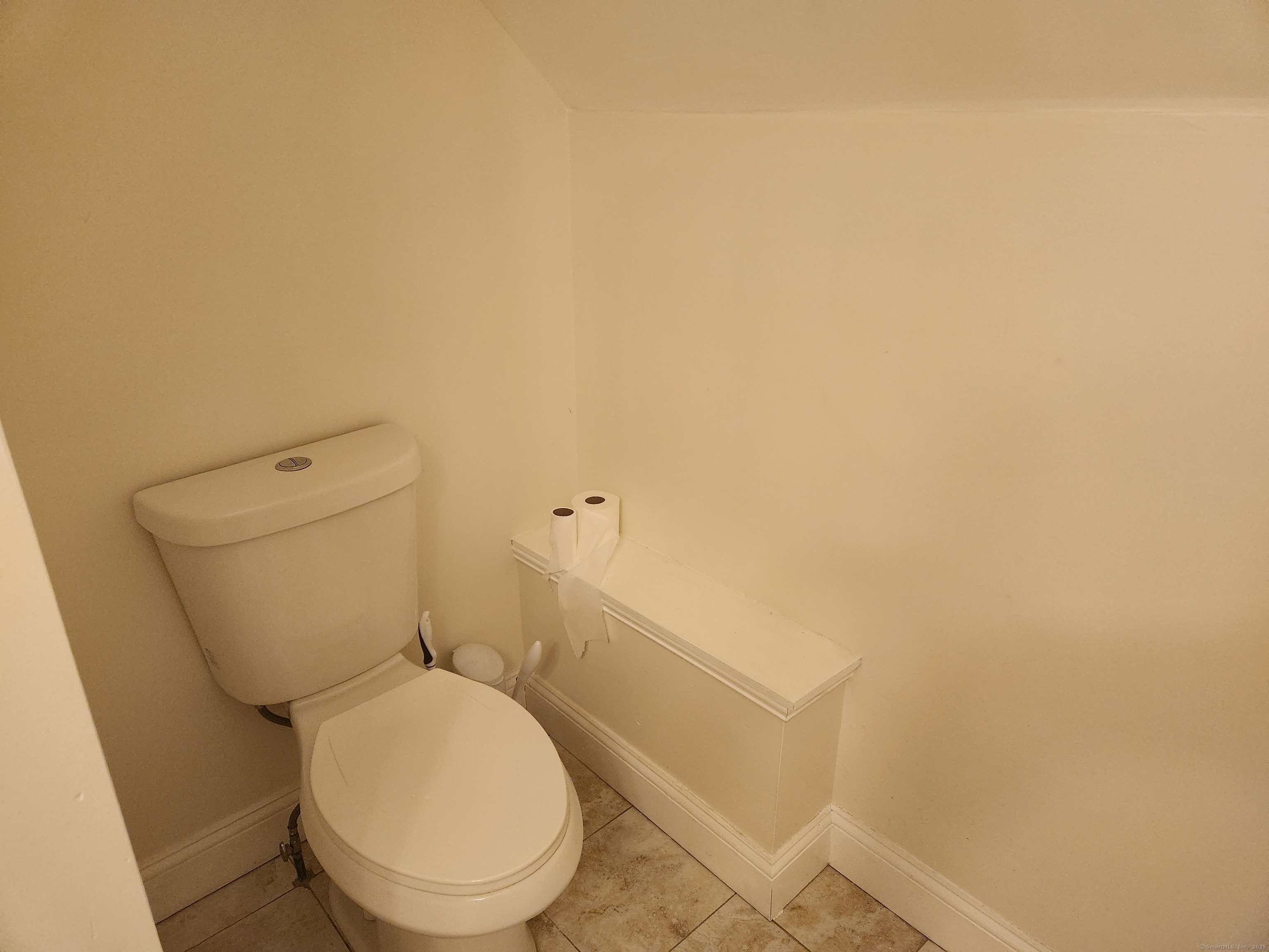 Norwich, Connecticut 06360, United States, 4 Bedrooms Bedrooms, ,3 BathroomsBathrooms,Residential,Active,174167