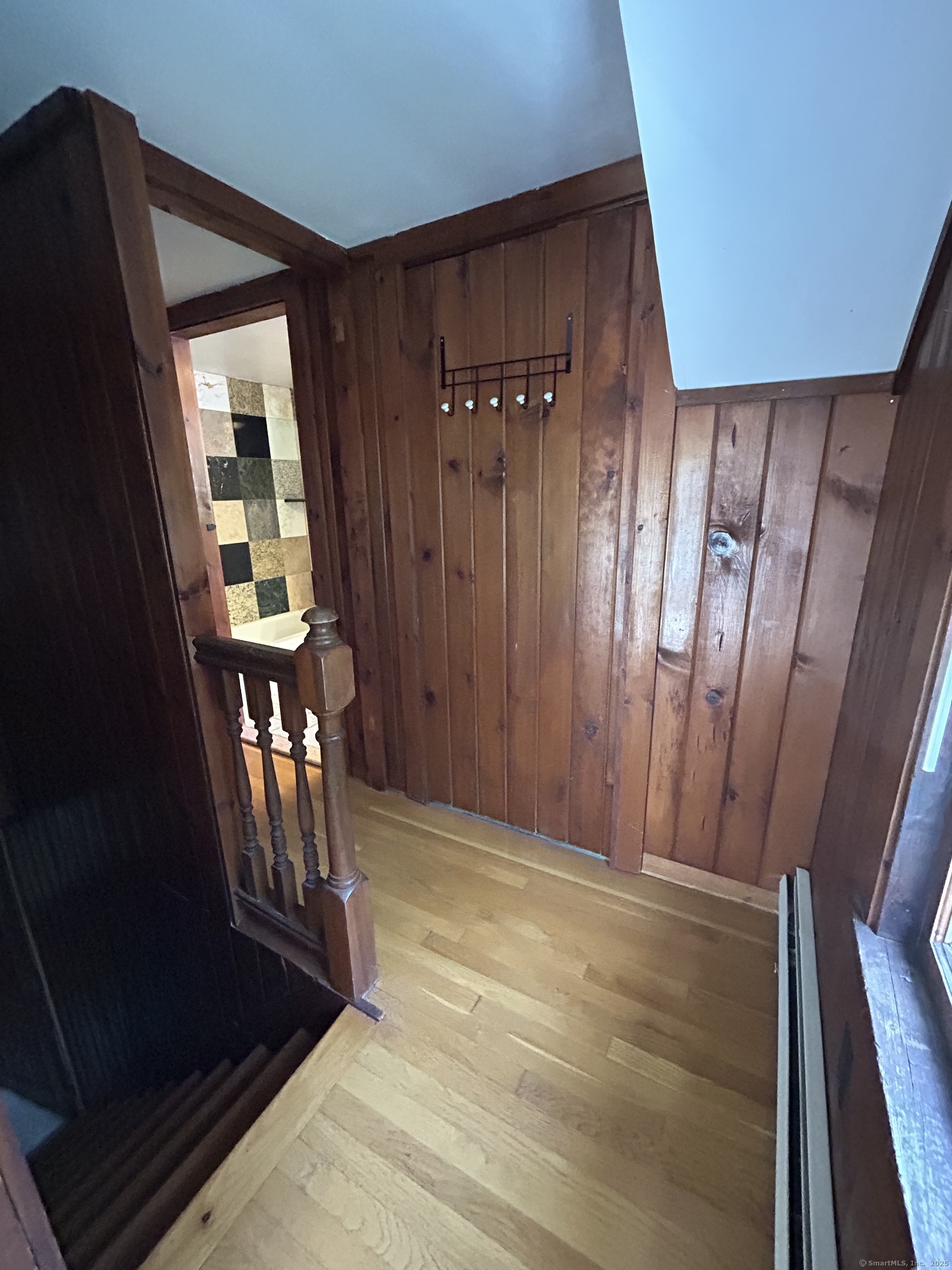 33 Mountain Lane 2/upper