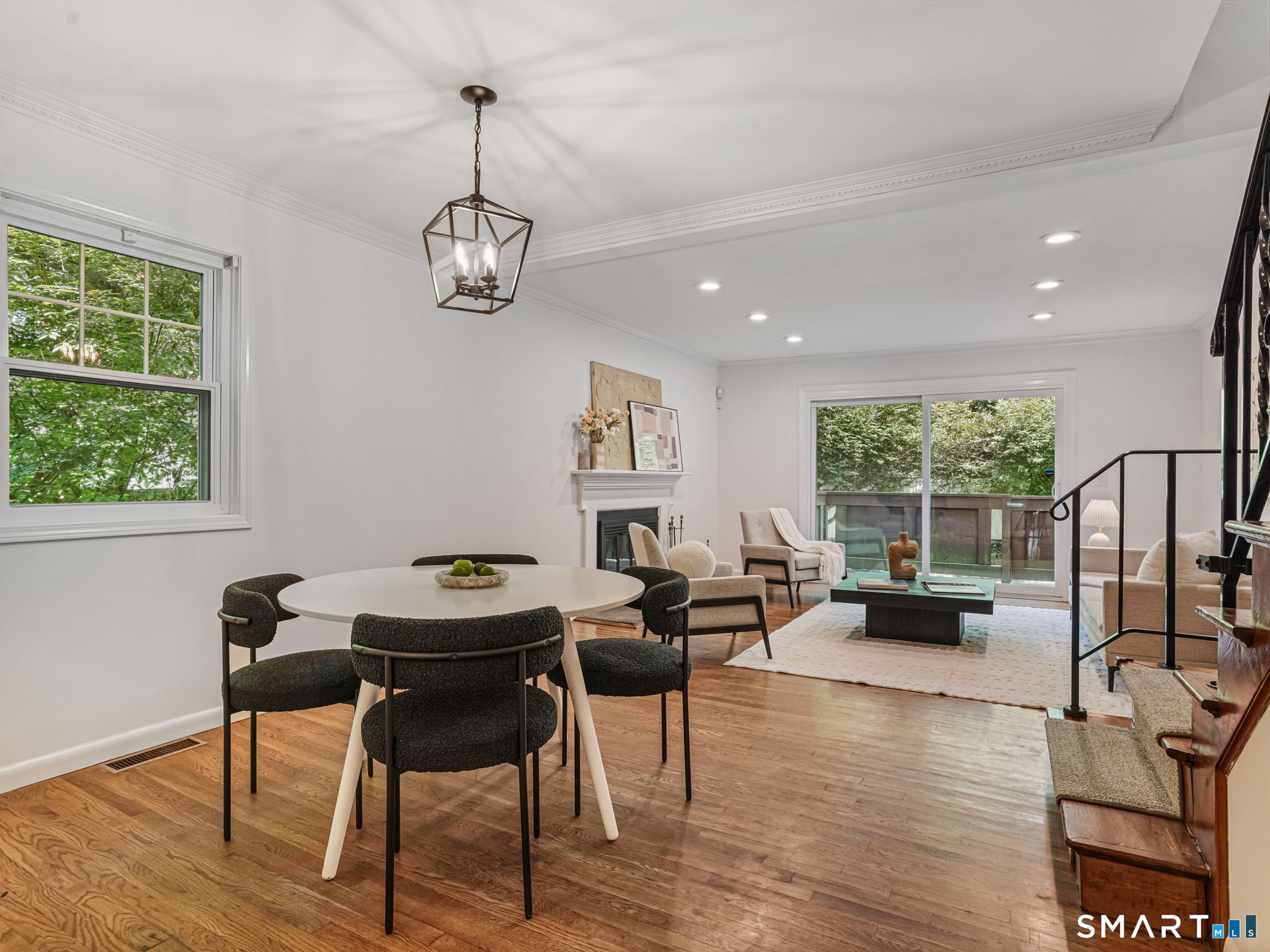 19 Colonial Road 6