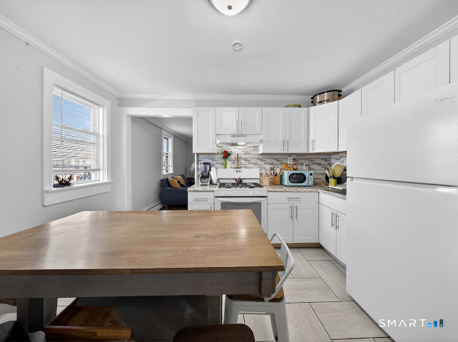 1389 Pembroke Street