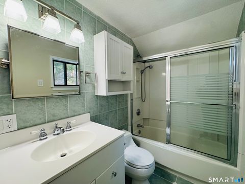 Tiny photo for 2 Highland Square #2, Avon, CT 06001 (MLS # 24149394)