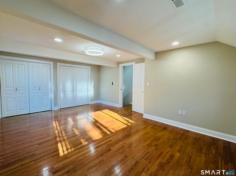 Tiny photo for 2 Highland Square #2, Avon, CT 06001 (MLS # 24149394)