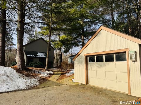 Tiny photo for 2 Highland Square #2, Avon, CT 06001 (MLS # 24149394)
