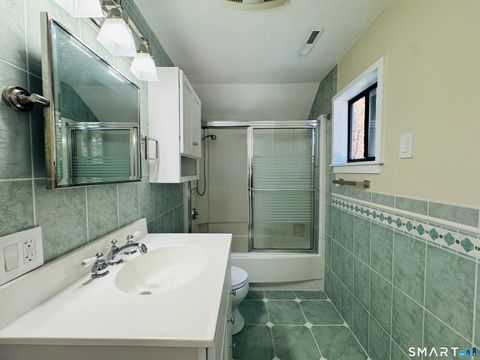 Tiny photo for 2 Highland Square #2, Avon, CT 06001 (MLS # 24149394)