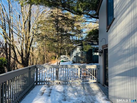 Tiny photo for 2 Highland Square #2, Avon, CT 06001 (MLS # 24149394)