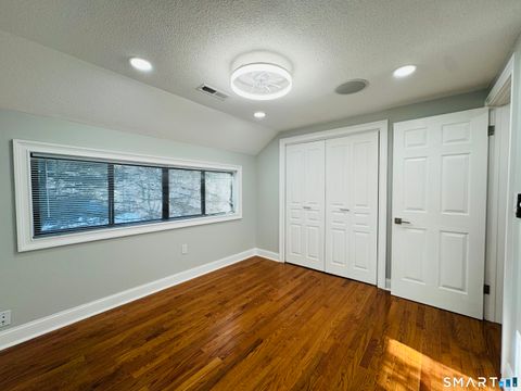 Tiny photo for 2 Highland Square #2, Avon, CT 06001 (MLS # 24149394)