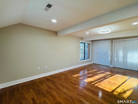 Tiny photo for 2 Highland Square #2, Avon, CT 06001 (MLS # 24149394)