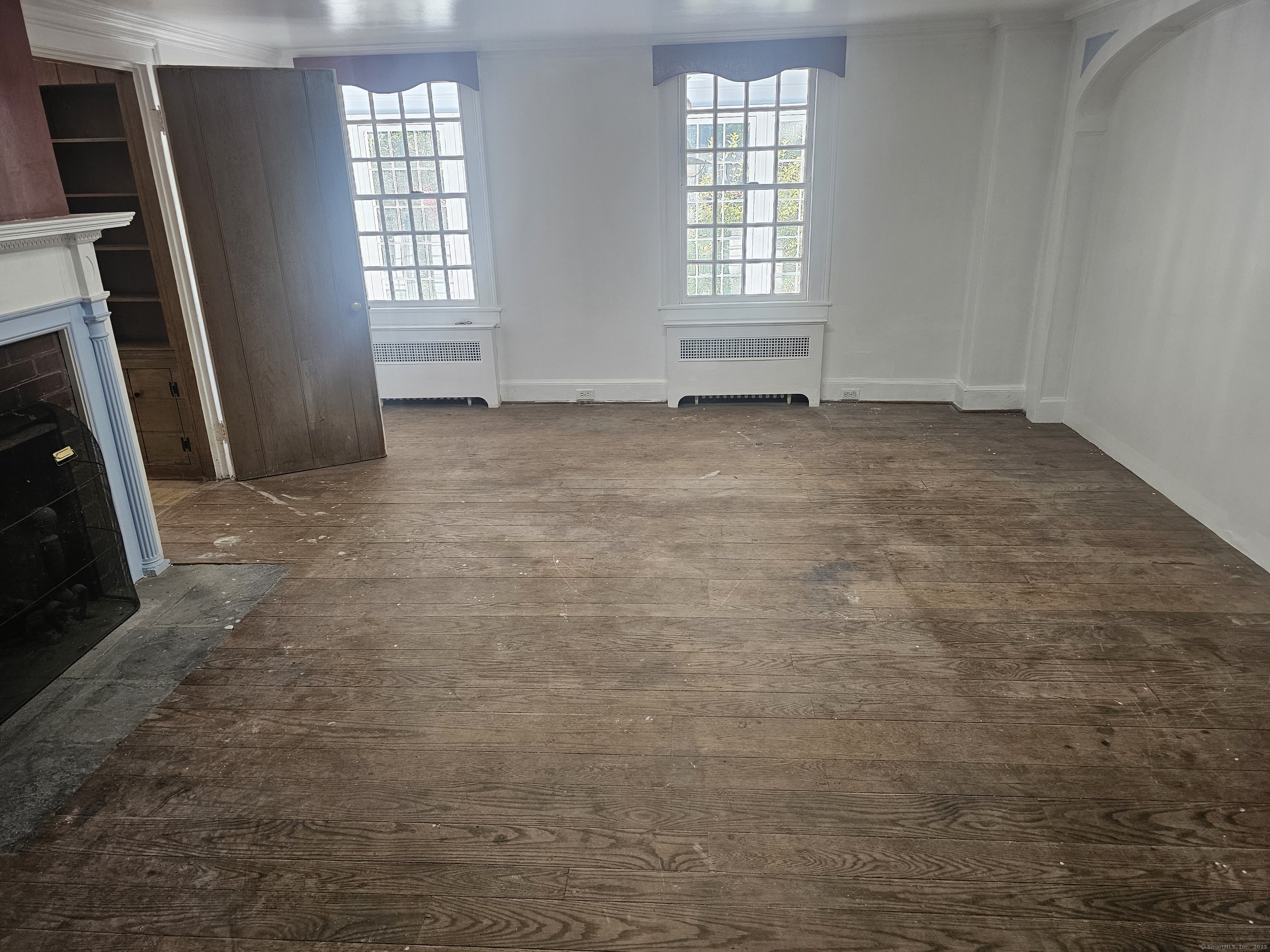 10 North Lake Street