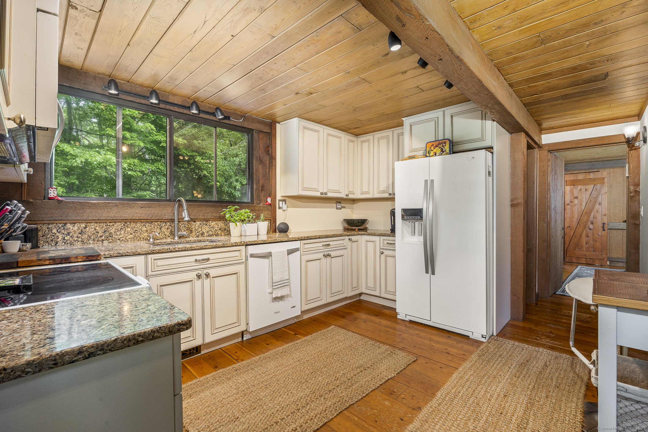 18 Grey Fox Trail, Woodbury, Connecticut image 11