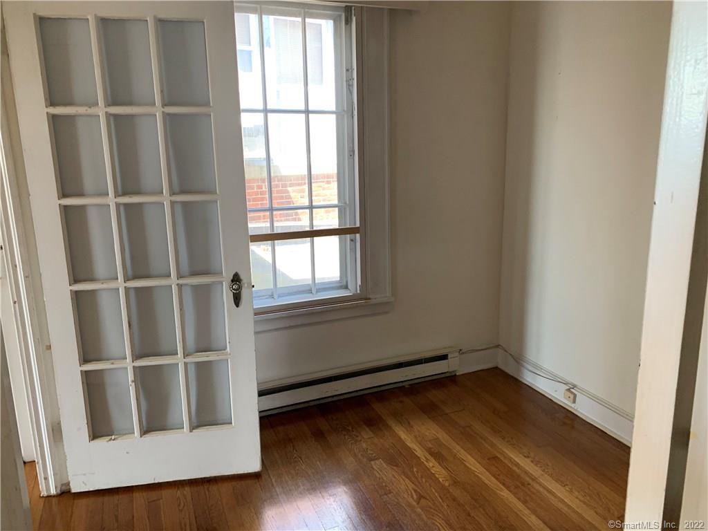 Groton, Connecticut 06355, United States, 2 Bedrooms Bedrooms, ,1 BathroomBathrooms,Residential,Active,107889