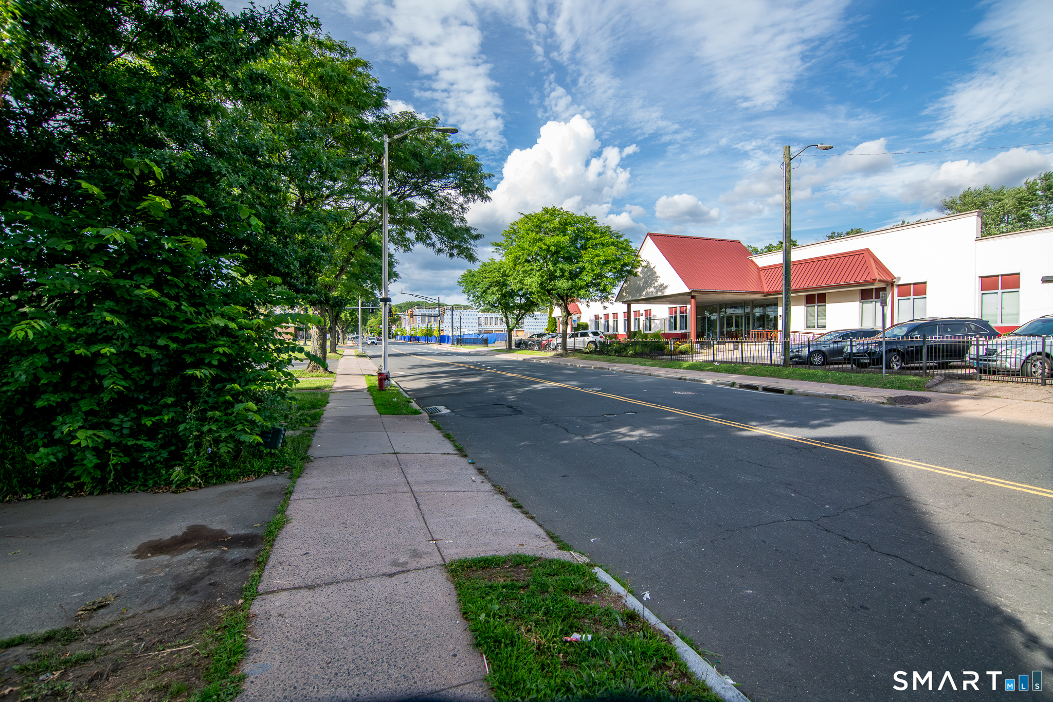 395 Woodland Street