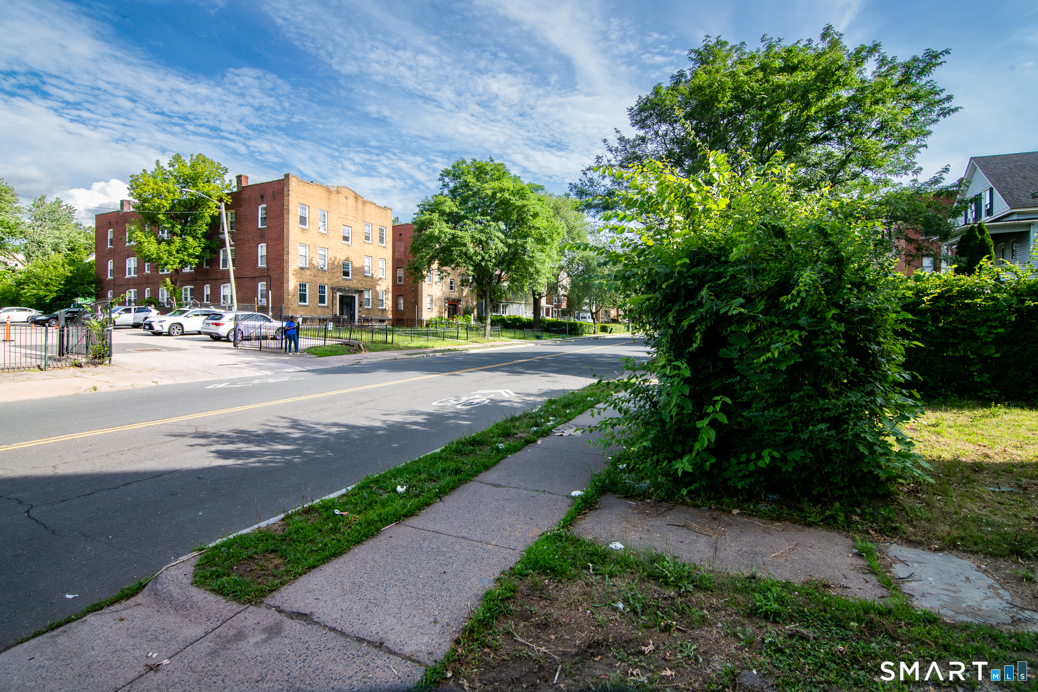 395 Woodland Street