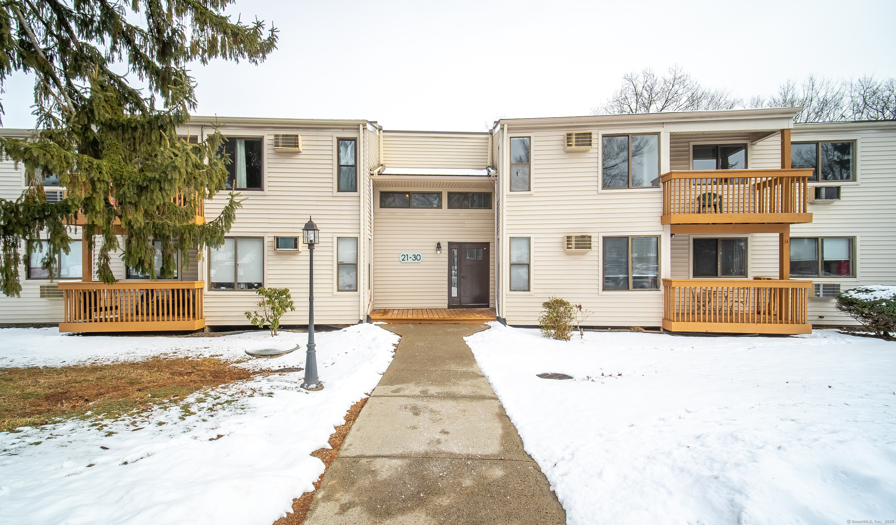 28 Woodland Drive #28, Cromwell, Connecticut image 2