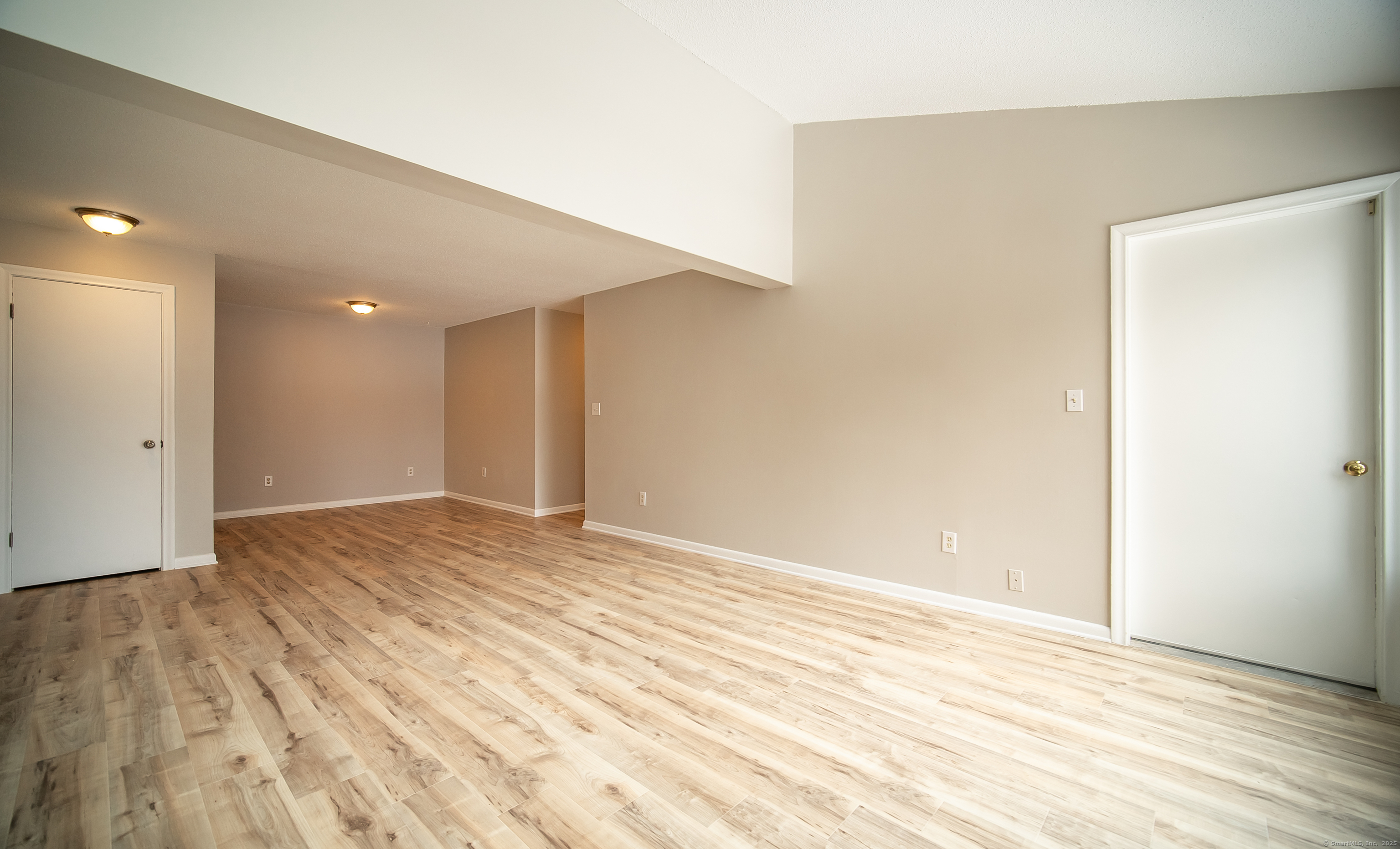 28 Woodland Drive #28, Cromwell, Connecticut image 6