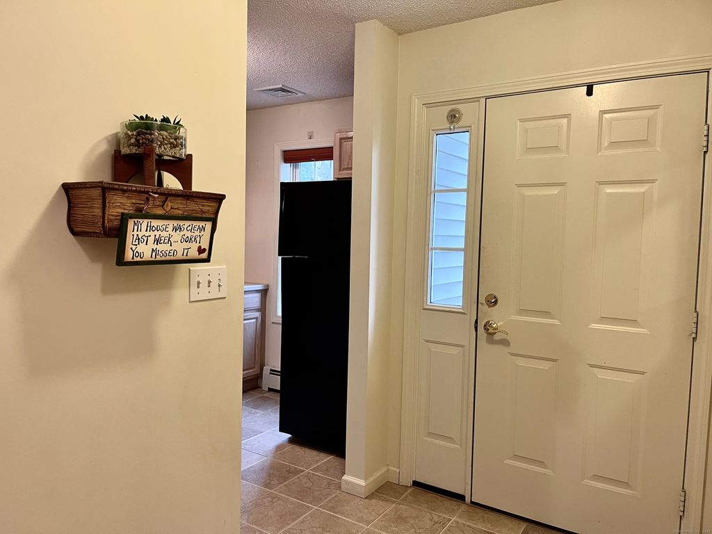 Photo of 7 Trading Cove Circle #7, Norwich, CT 06360 (MLS # 24133122)