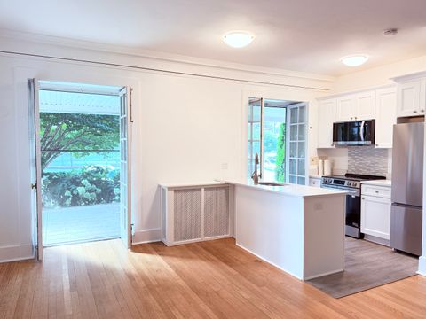 Tiny photo for 151 Courtland Avenue #APT 1, Stamford, CT 06902 (MLS # 24125147)