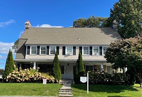 Tiny photo for 151 Courtland Avenue #APT 1, Stamford, CT 06902 (MLS # 24125147)