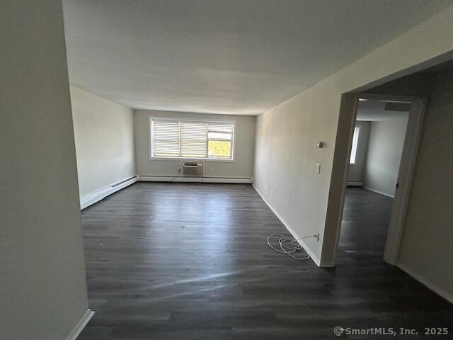 Rental Property at Prospect Avenue 4F, Norwalk, Connecticut - Bedrooms: 1 
Bathrooms: 1 
Rooms: 3  - $1,828 MO.