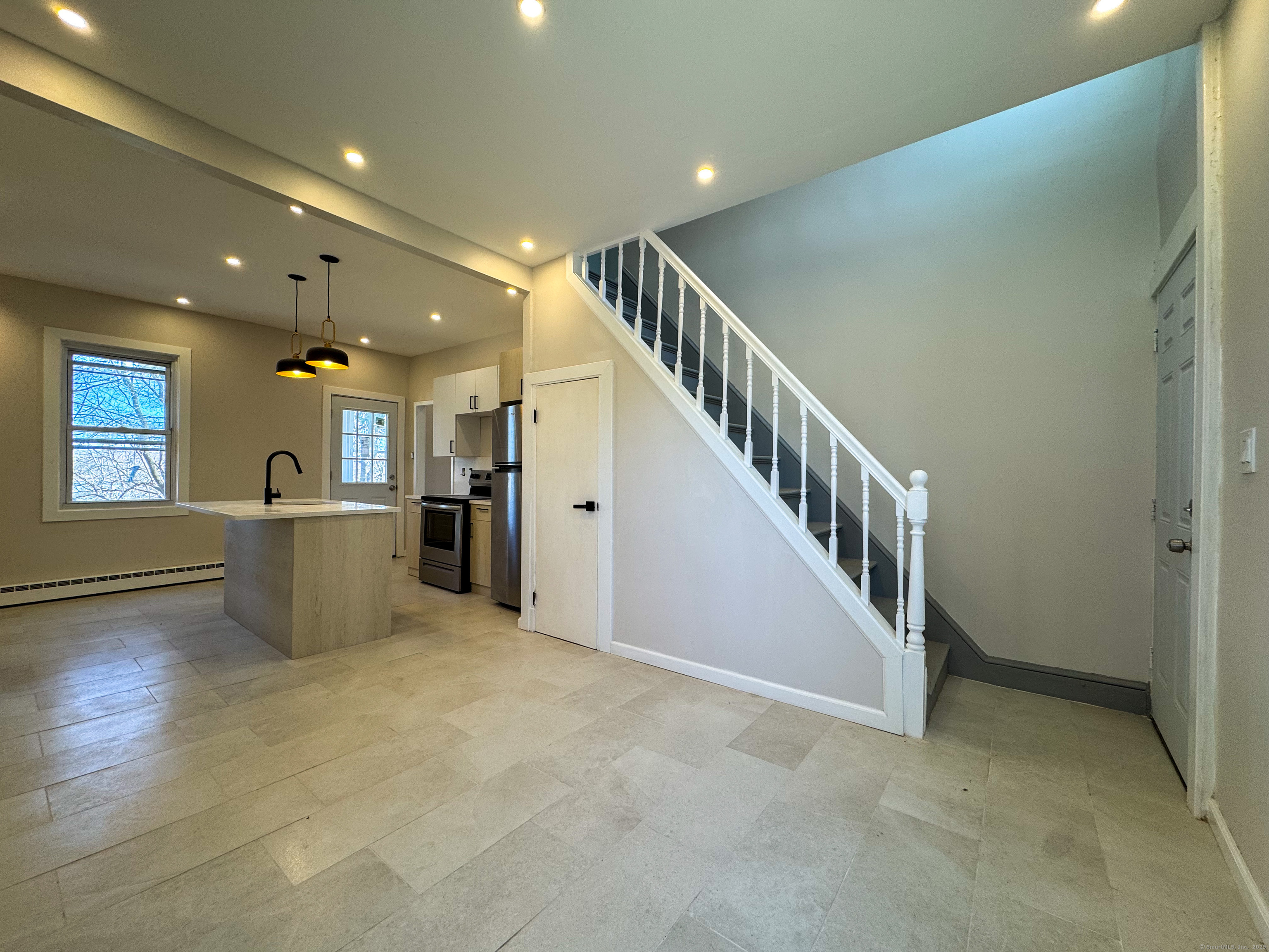 21 Garibaldi Street, Watertown, Connecticut image 13