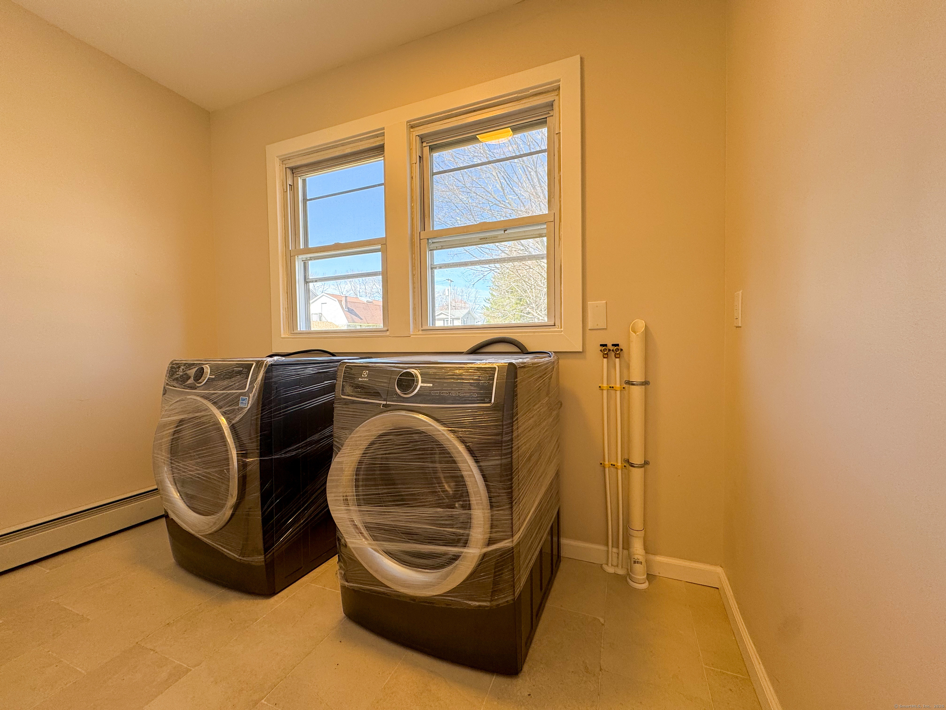 21 Garibaldi Street, Watertown, Connecticut image 18