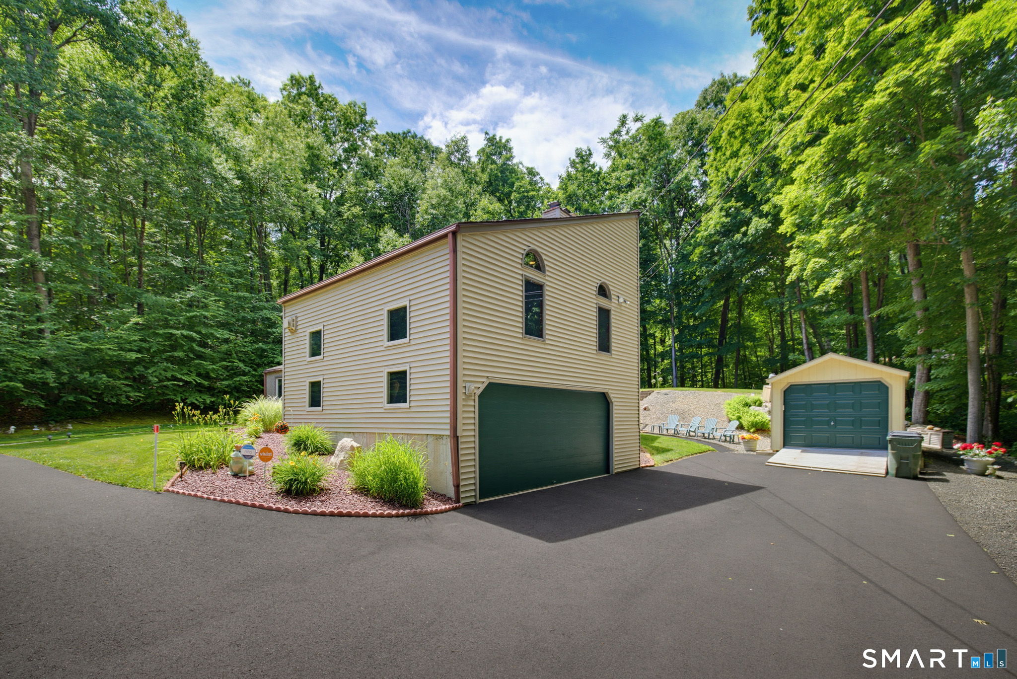 70 Pine Hollow Drive
