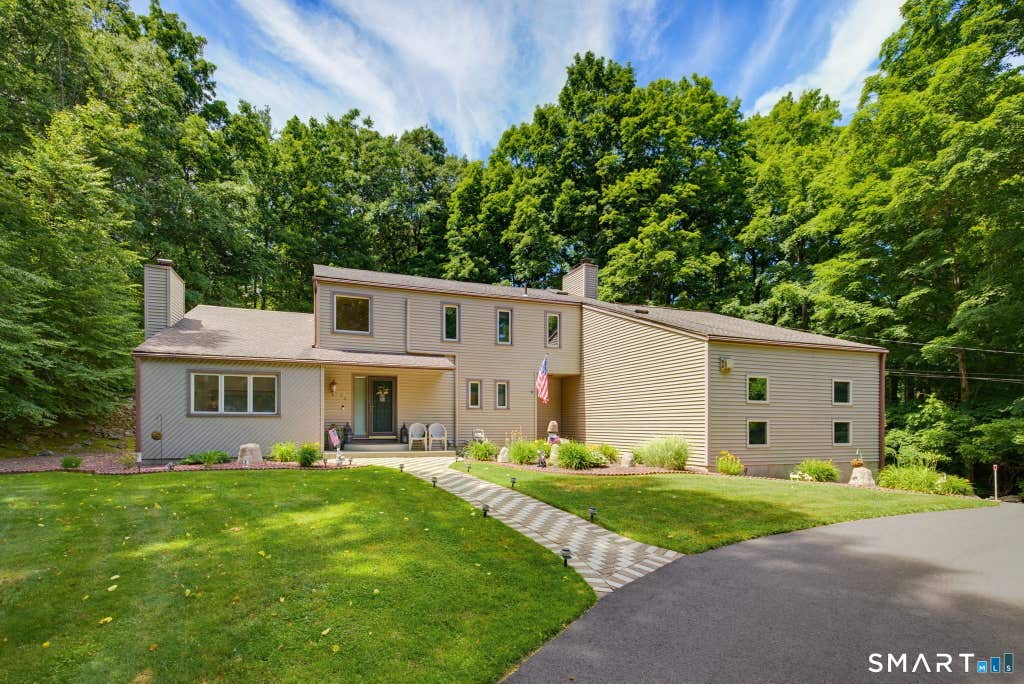 Photo of 70 Pine Hollow Drive, Middlebury, CT 06762 (MLS # 24185515)