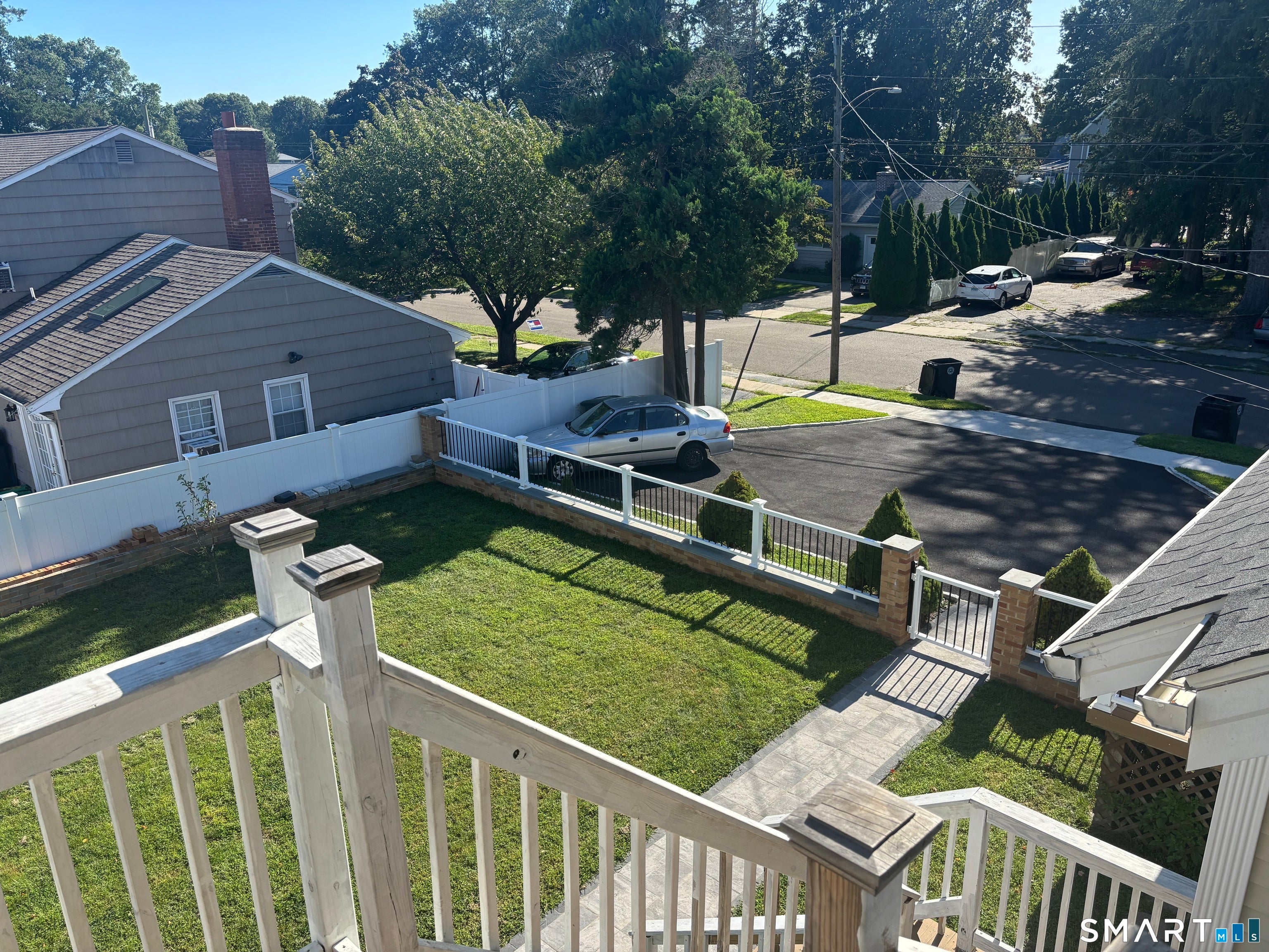 16-18 Hayes Drive