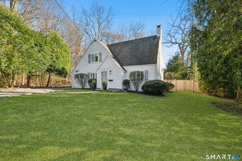 86 Middlesex Road Darien CT 06820