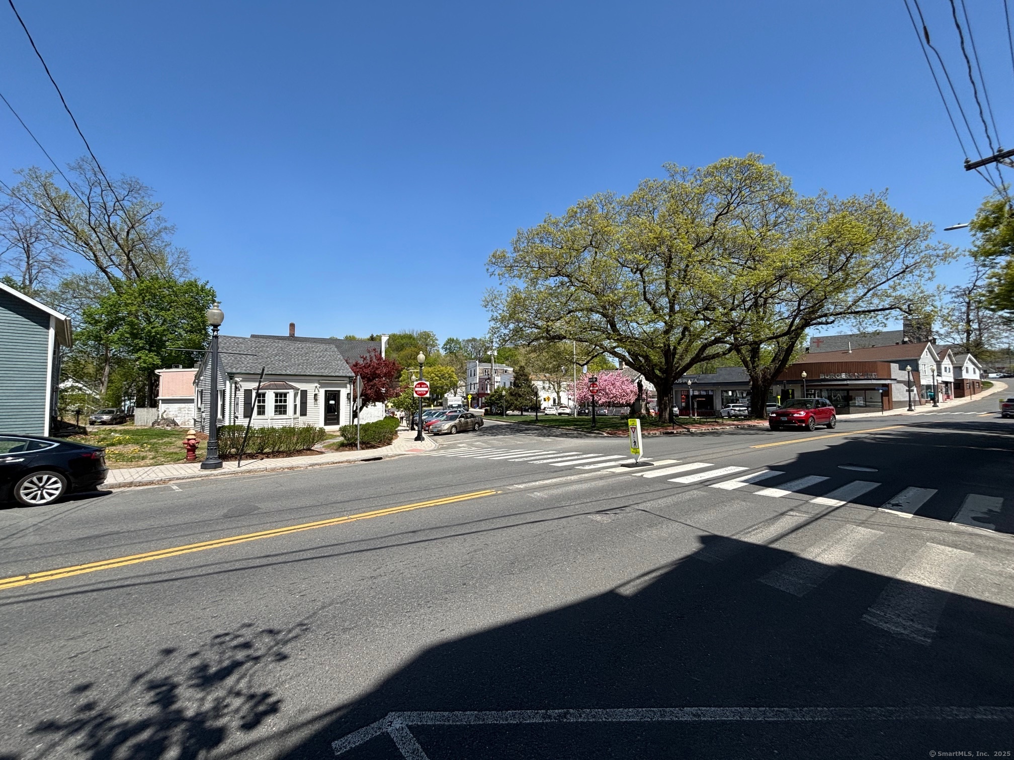 123 Greenwood Avenue