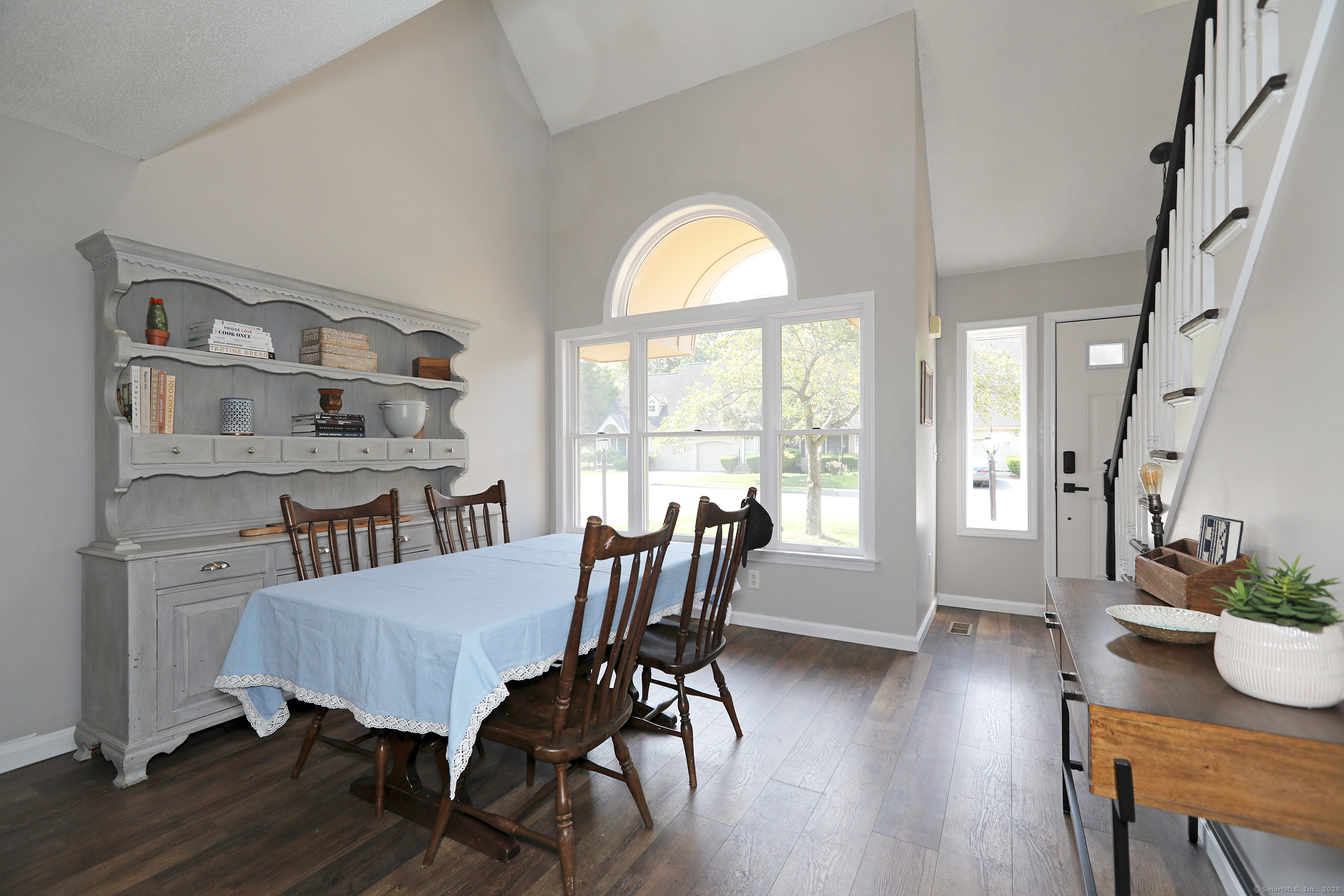 5 Fox Hollow Drive 5