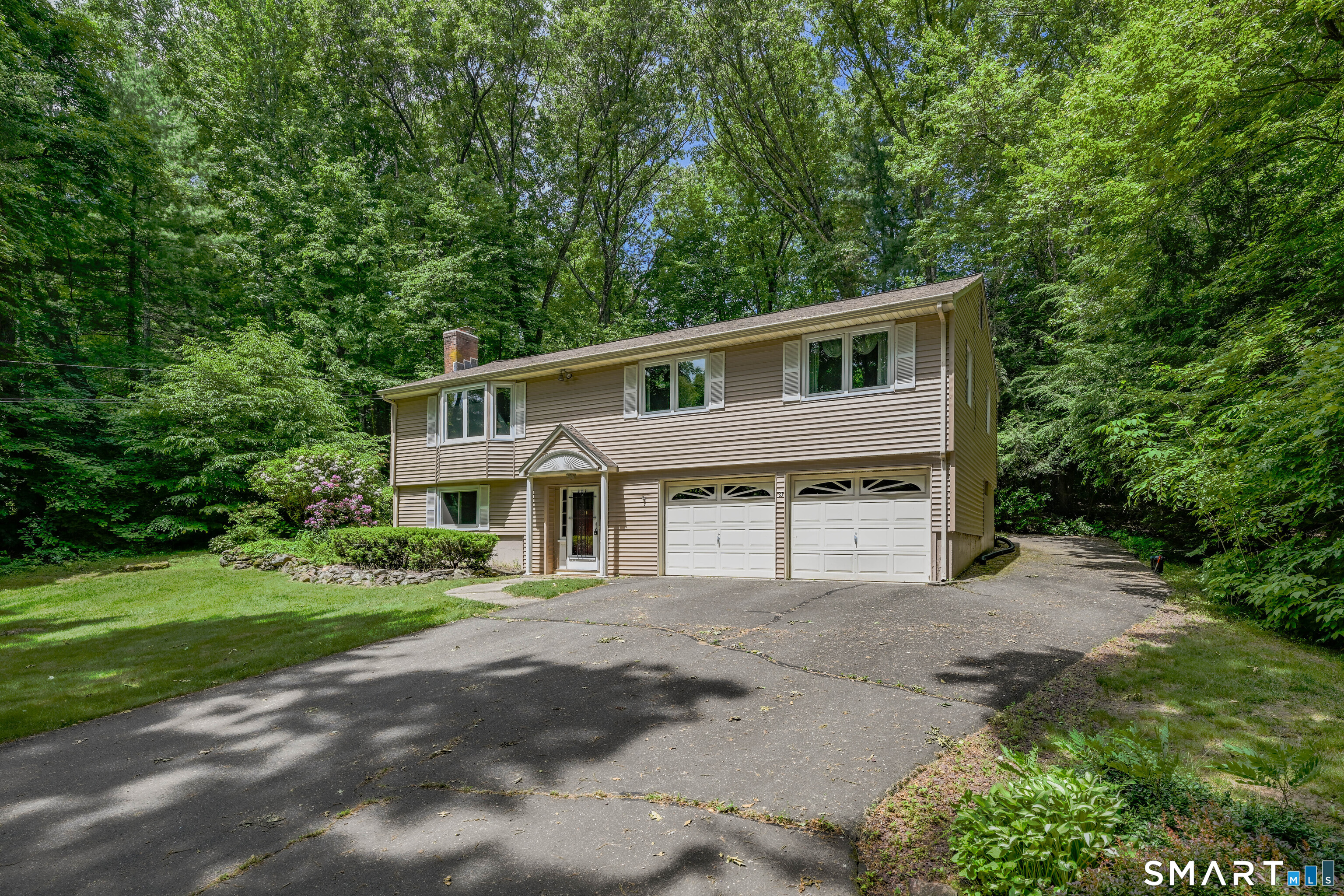 9 Rocky Ridge Lane