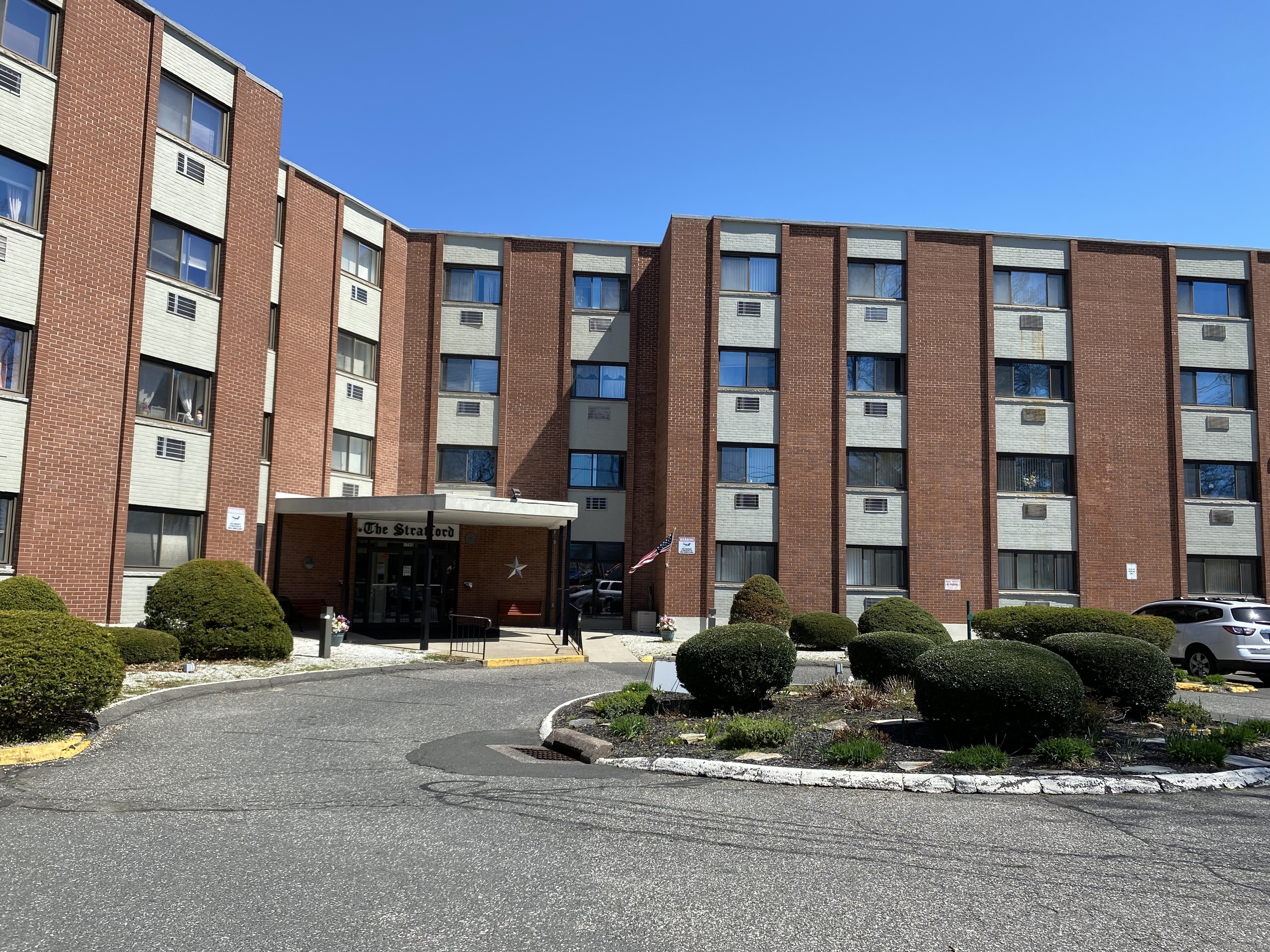 Broadbridge Avenue A16, Stratford, Connecticut - 1 Bedrooms  
1 Bathrooms  
3 Rooms - 