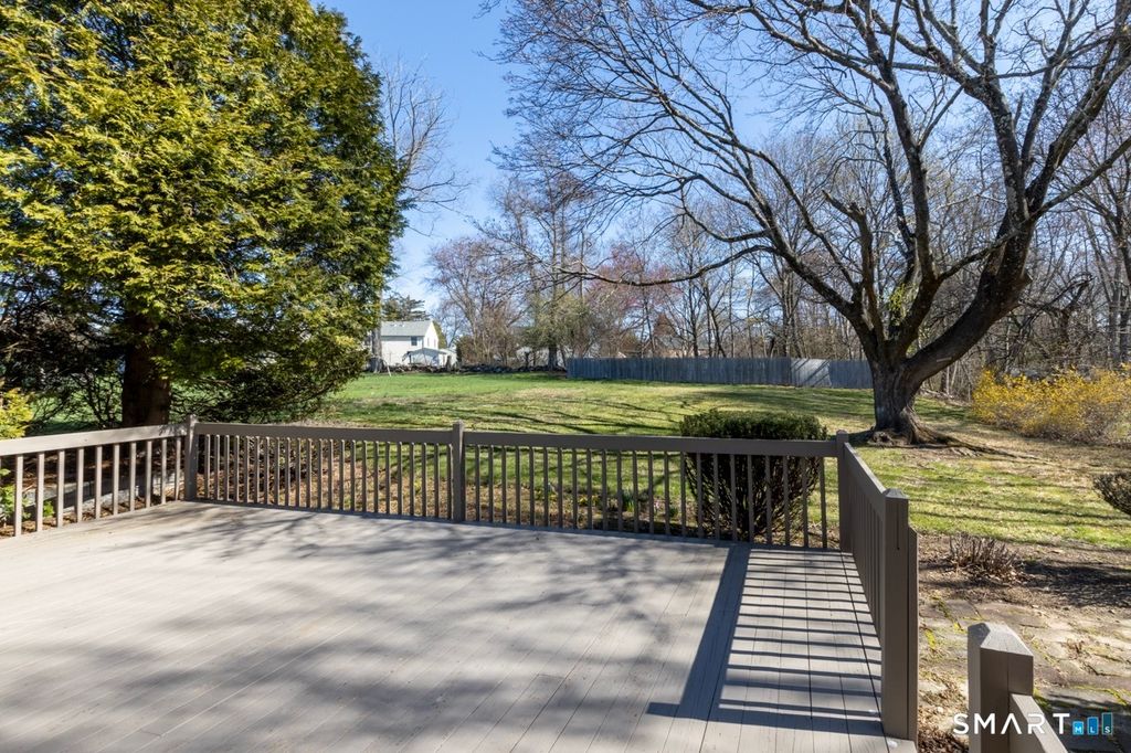 Photo of 146 Warde Terrace, Fairfield, CT 06824 (MLS # 24166825)