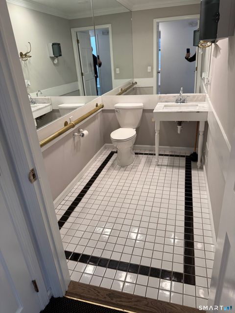 Tiny photo for 757 Post Road, Darien, CT 06820 (MLS # 24149144)