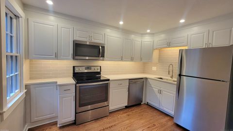 Photo of 239 Old Farms Road #15B, Avon, CT 06001 (MLS # 24132954)