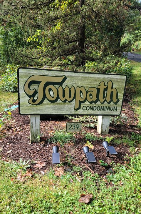 Tiny photo for 239 Old Farms Road #15B, Avon, CT 06001 (MLS # 24132954)