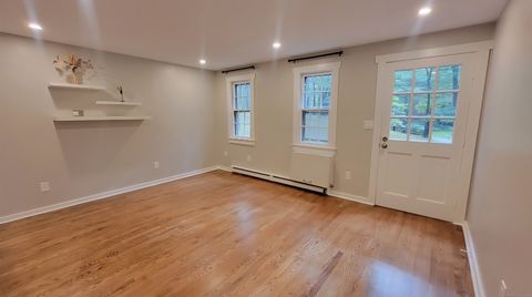 Tiny photo for 239 Old Farms Road #15B, Avon, CT 06001 (MLS # 24132954)