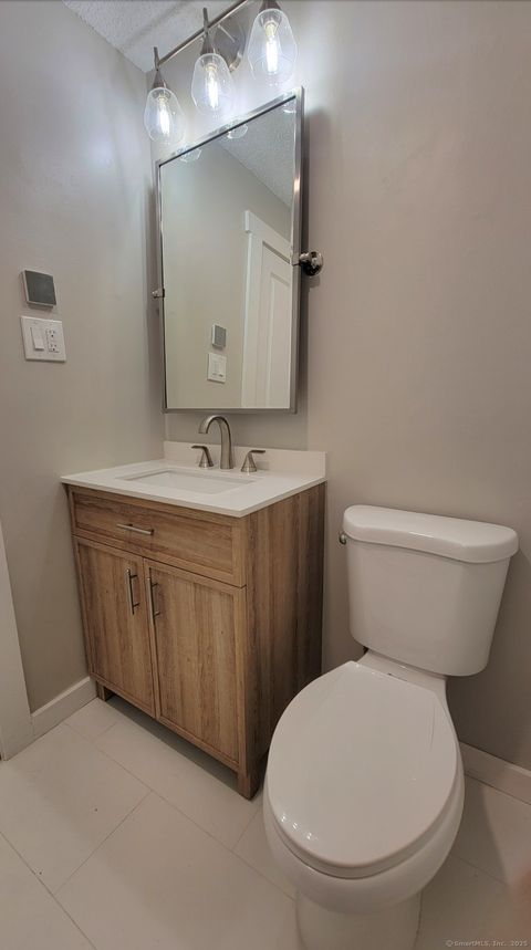 Tiny photo for 239 Old Farms Road #15B, Avon, CT 06001 (MLS # 24132954)