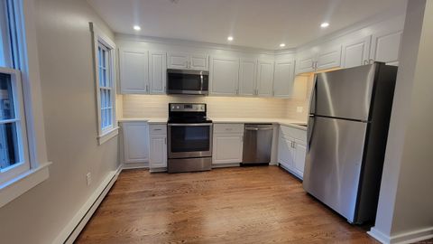 Tiny photo for 239 Old Farms Road #15B, Avon, CT 06001 (MLS # 24132954)