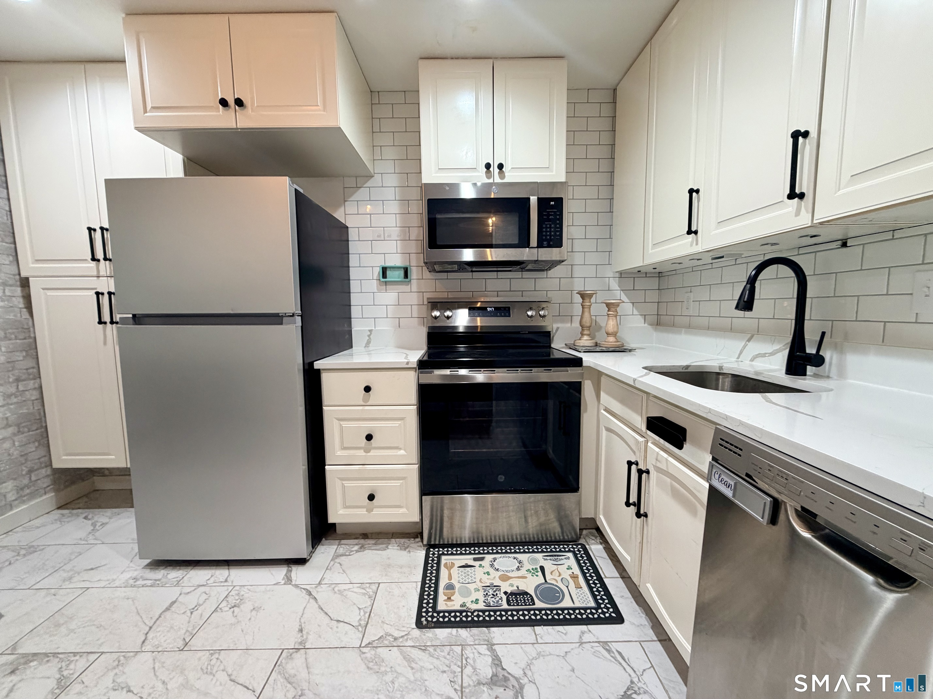 715 Frenchtown Road 49