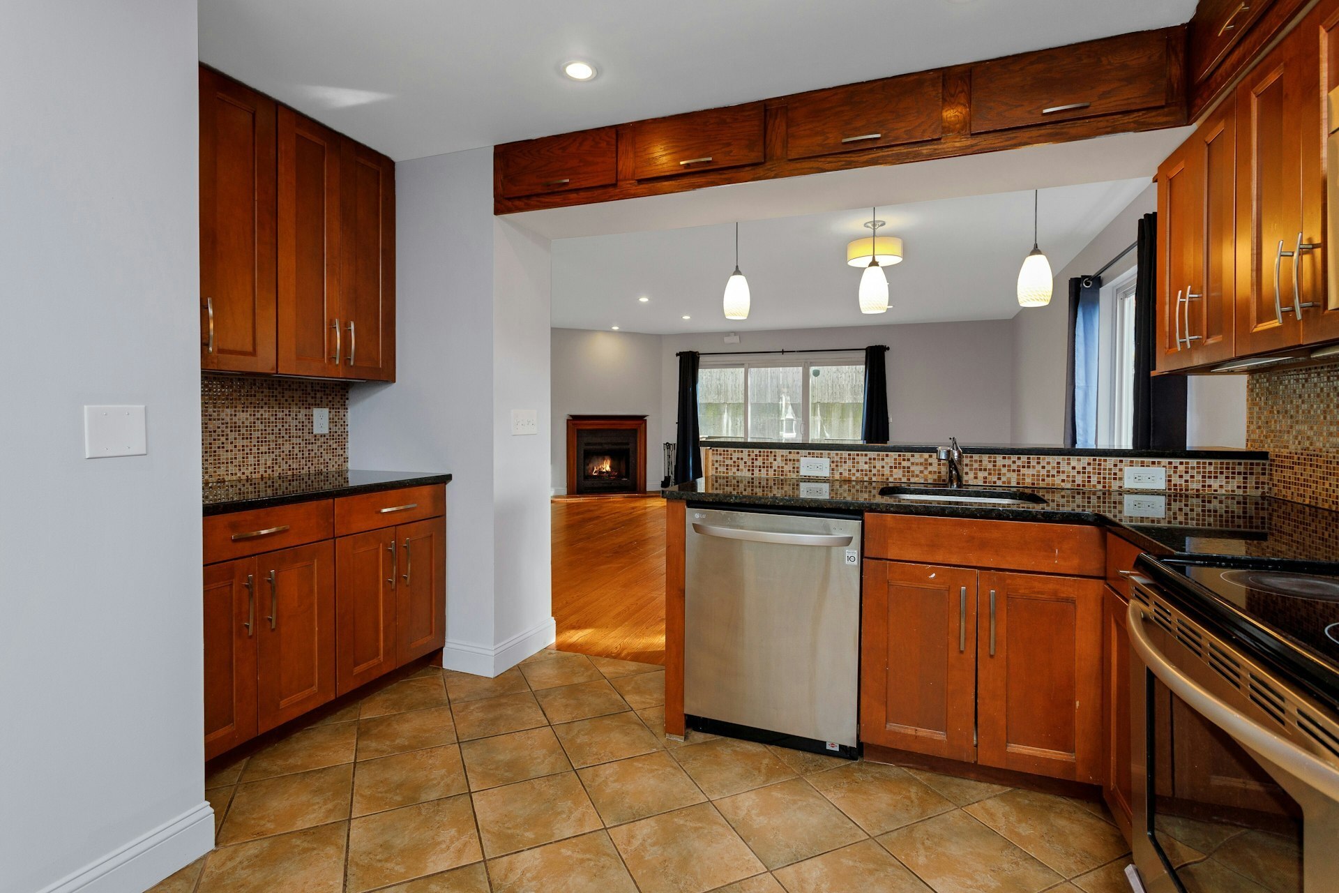 52 Randall Avenue APT 8