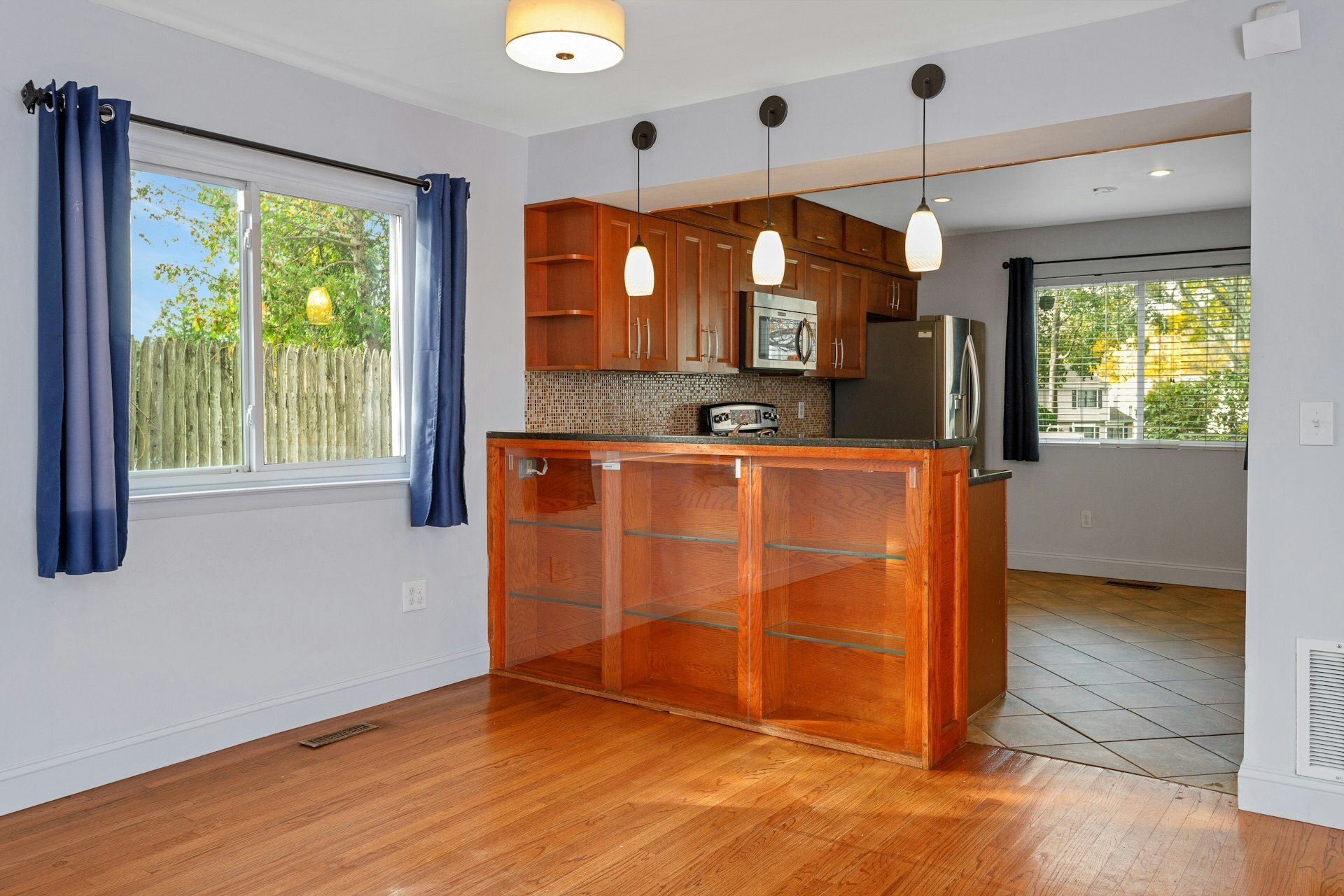 52 Randall Avenue APT 8