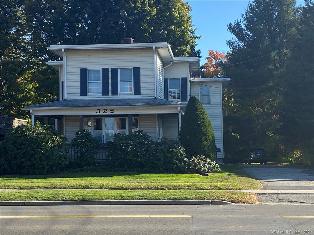 Rental Property at 325 W Main Street 2, Milford, Connecticut - Bedrooms: 2 
Bathrooms: 1 
Rooms: 5  - $1,700 MO.