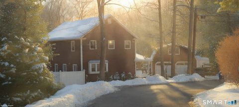 15 Flak Lane New Fairfield CT 06812